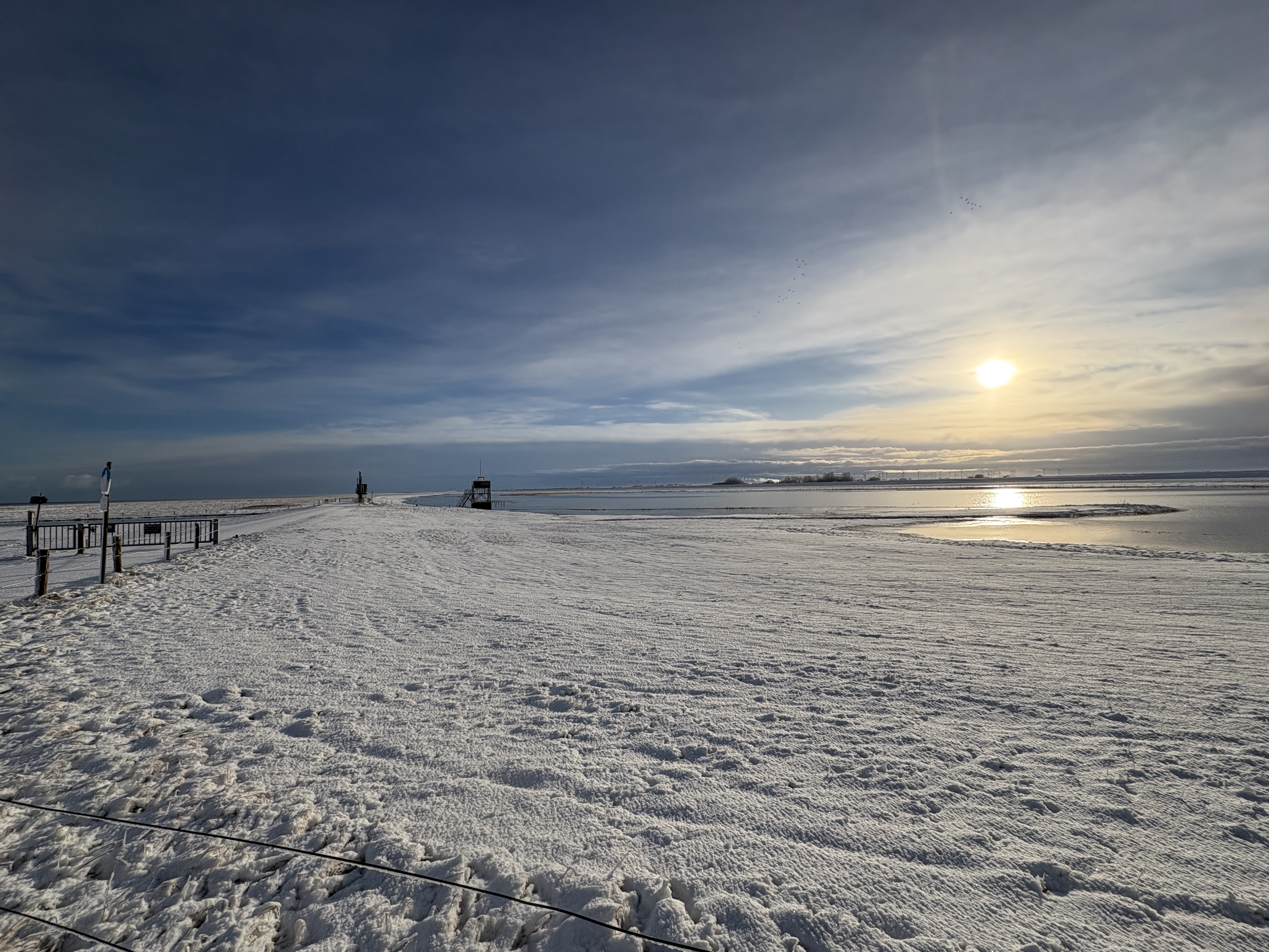 Winterlicher Strand in Neßmersiel